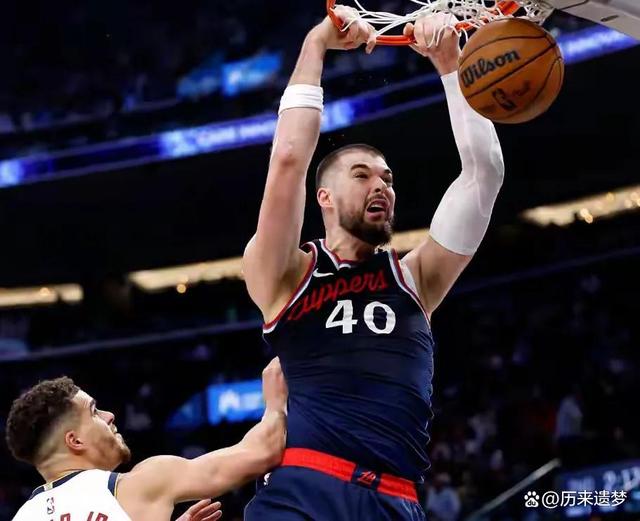 快船队惨败后更衣室爆发冲突，主帅回应，影响不是新闻.